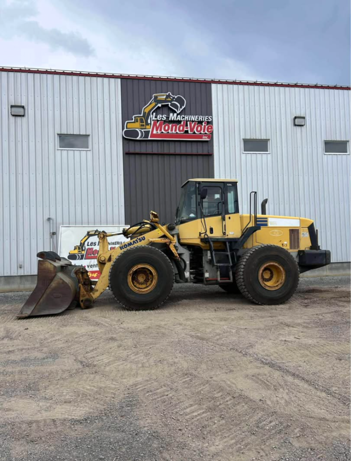 Chargeur articulé sur pneus Komatsu WA380