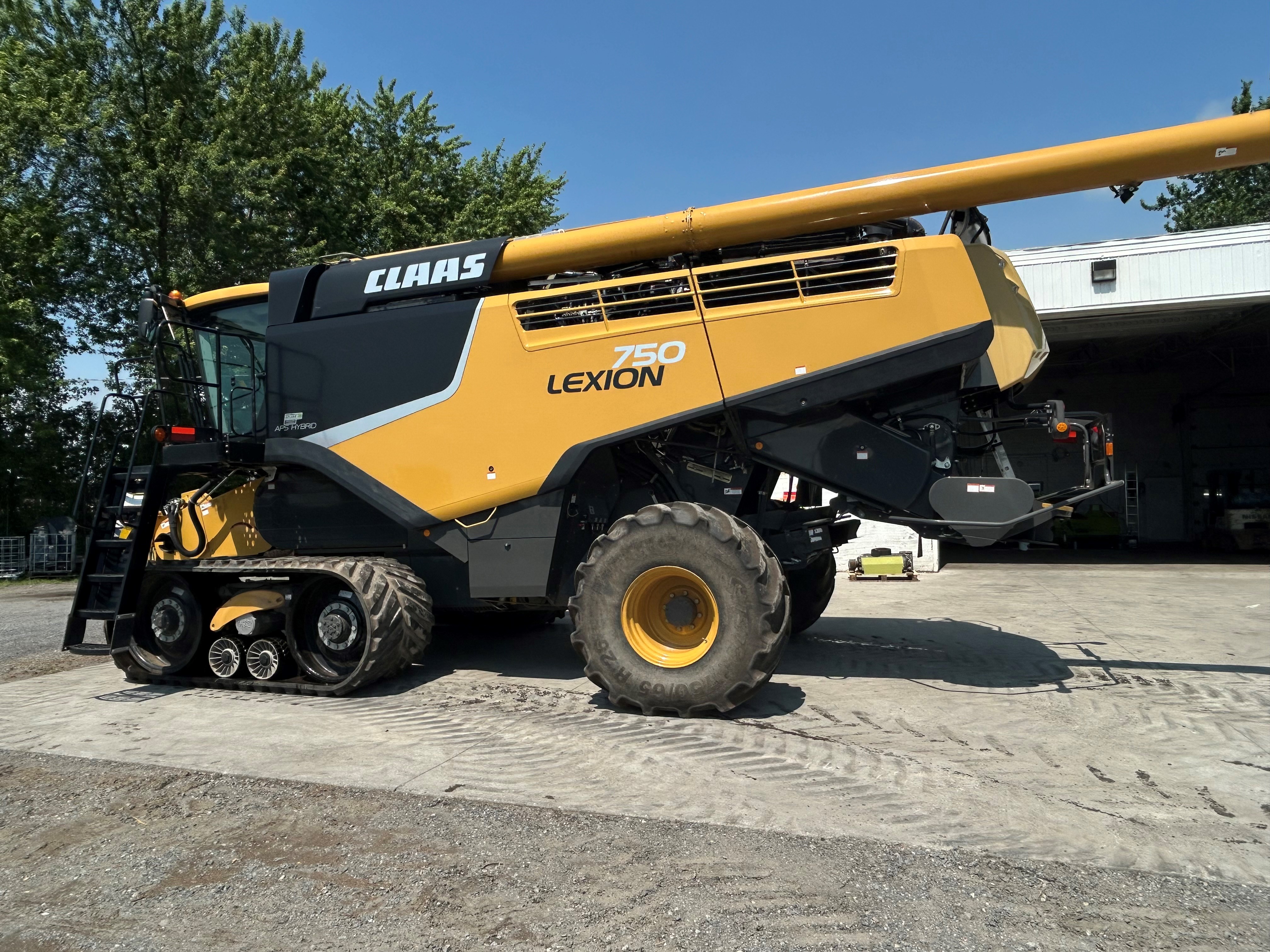 Moissonneuse-batteuse Claas LEXION 750 TT