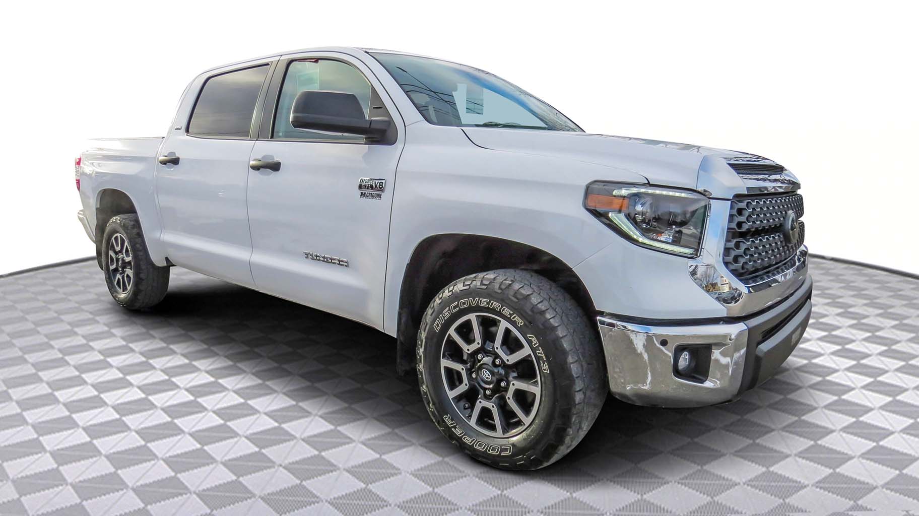 Camion Toyota Tundra SR5 TRD