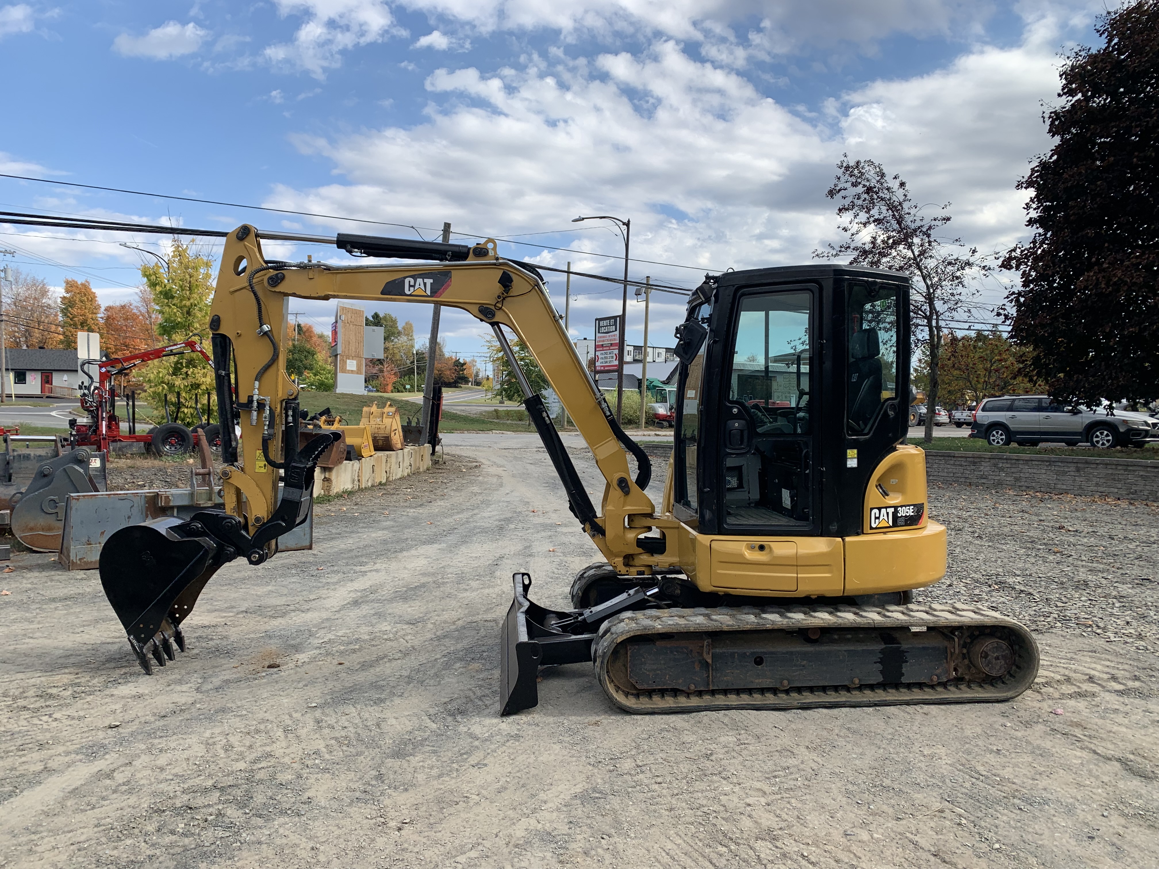 Excavatrice Caterpillar 305E2