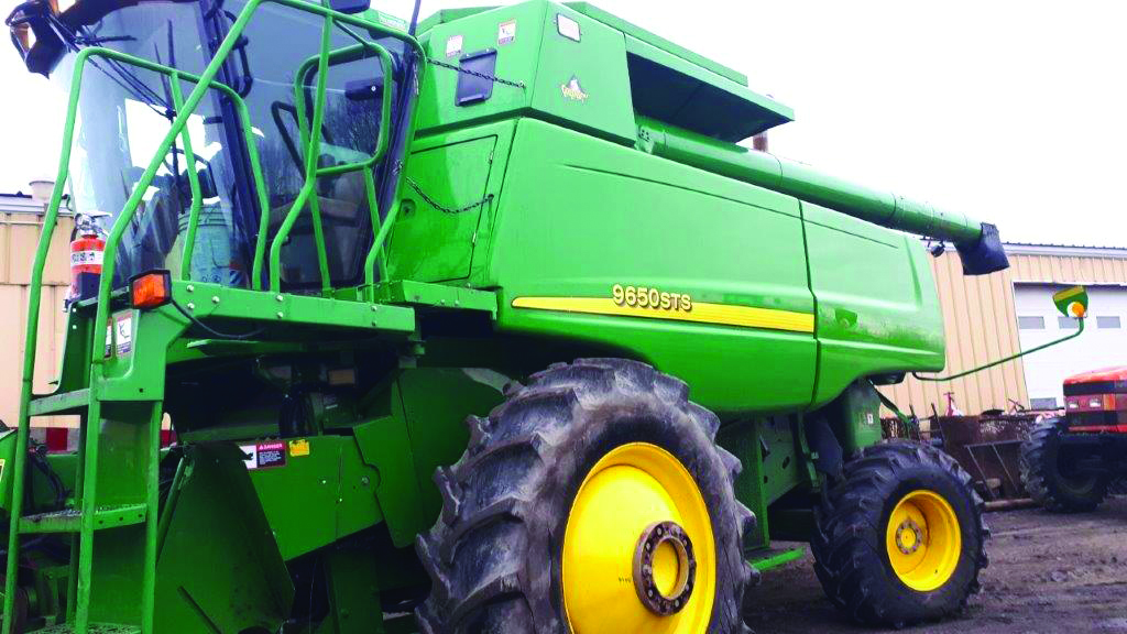 Moissonneuse-batteuse John Deere STS 9650