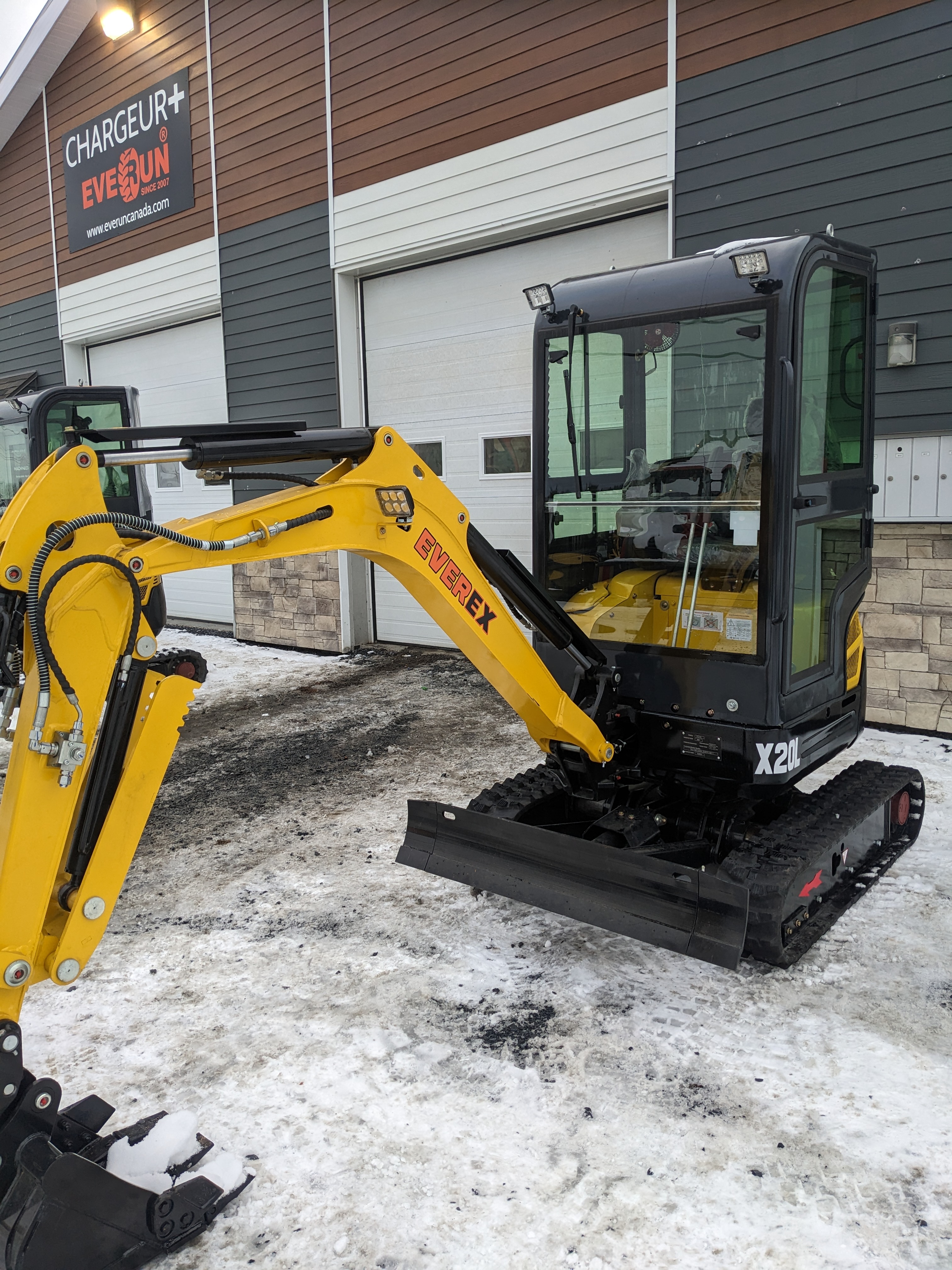 Excavatrice  2 tonnes