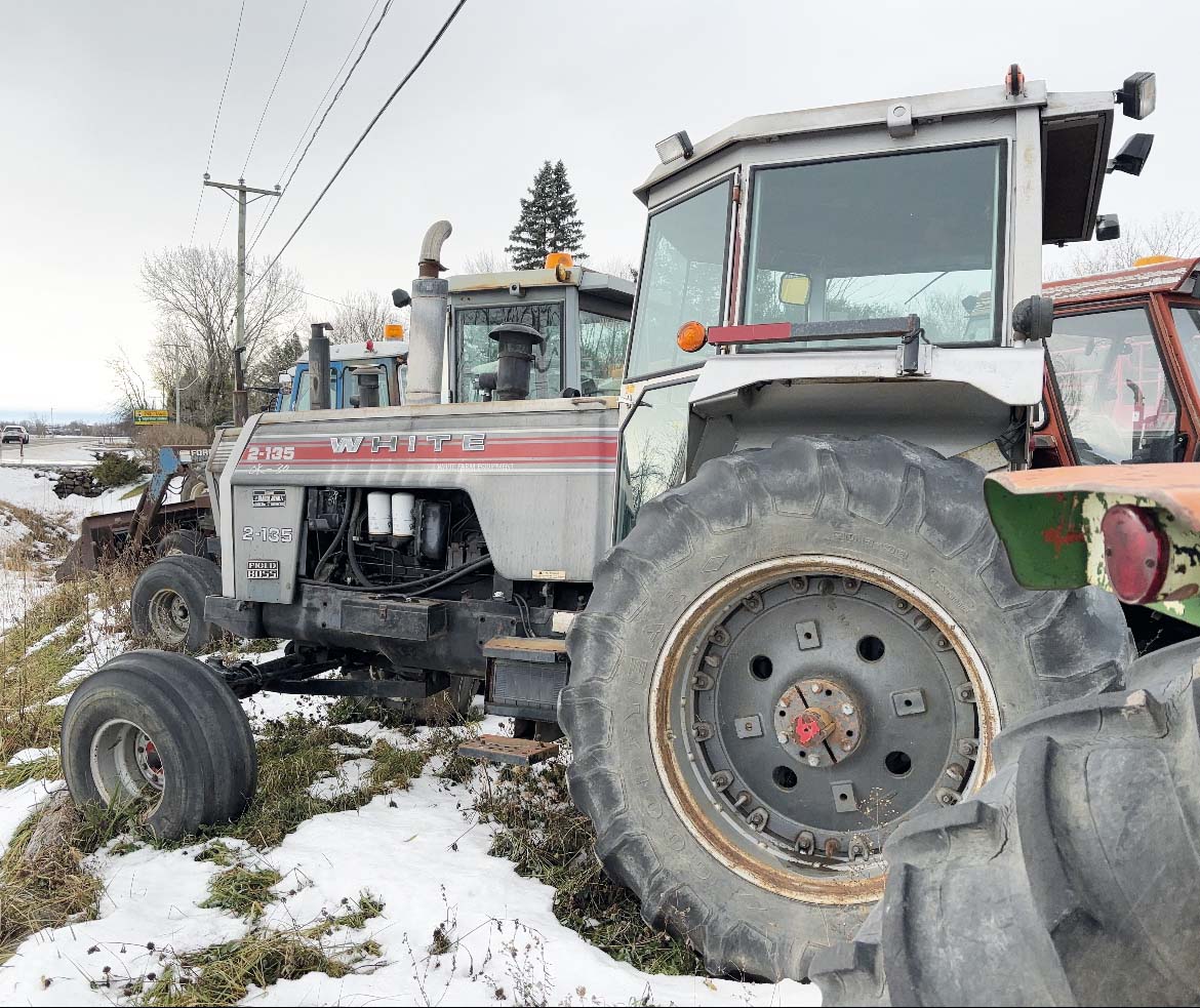 Tracteur White 2-135