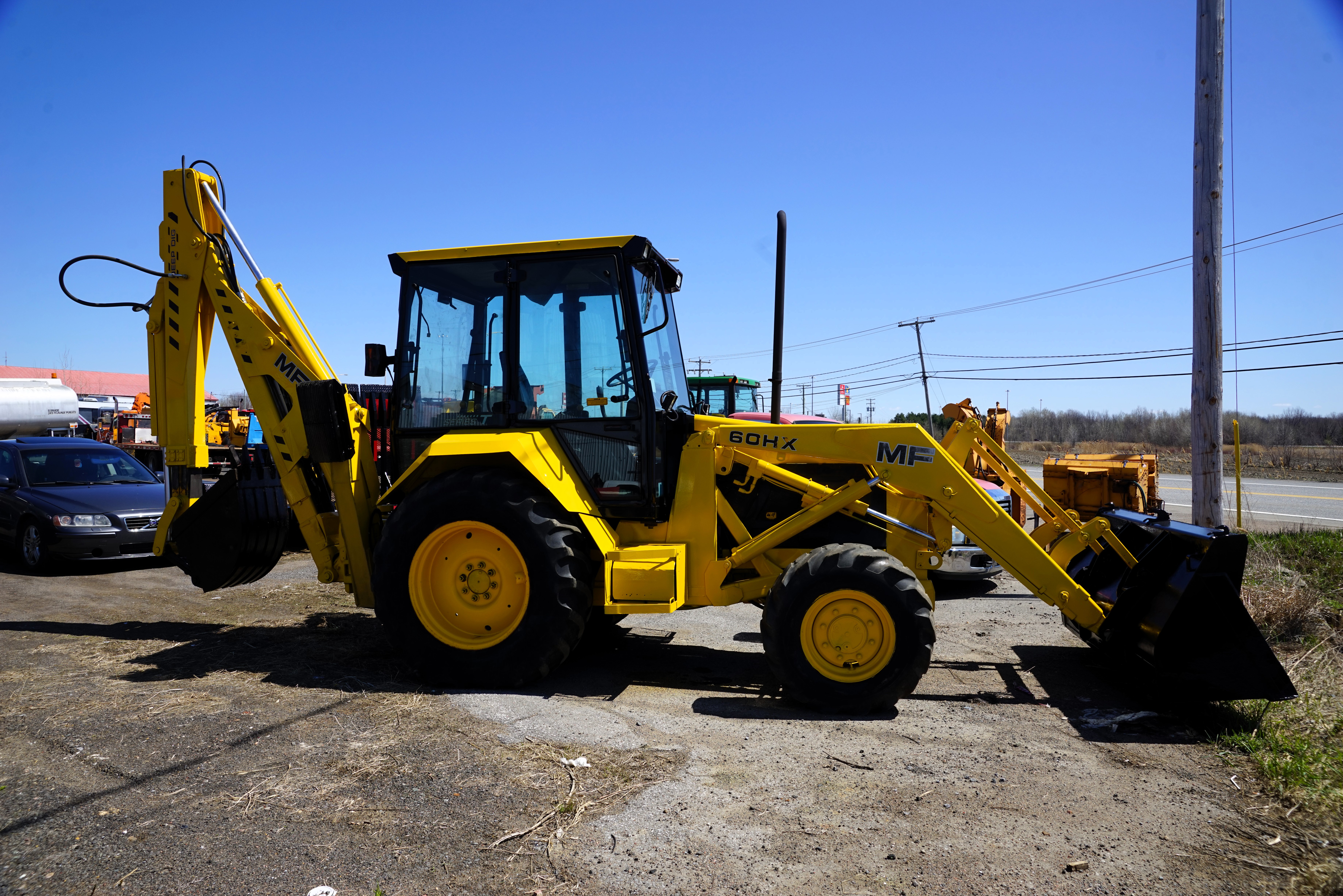 Rétrocaveuse Massey Ferguson 60HX