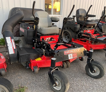 Lawn tractor Gravely ZT-HD48