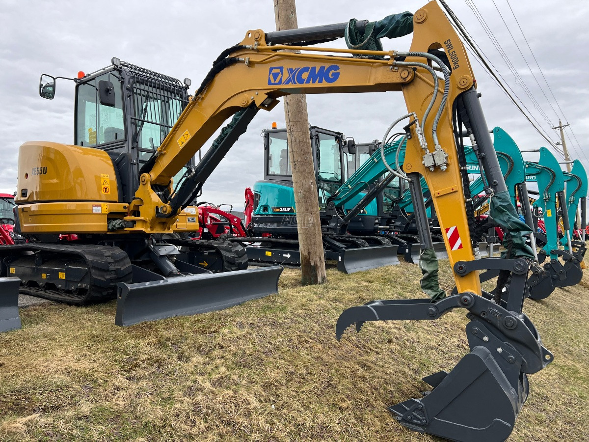 Excavatrice XCMG Canada Model XE55U