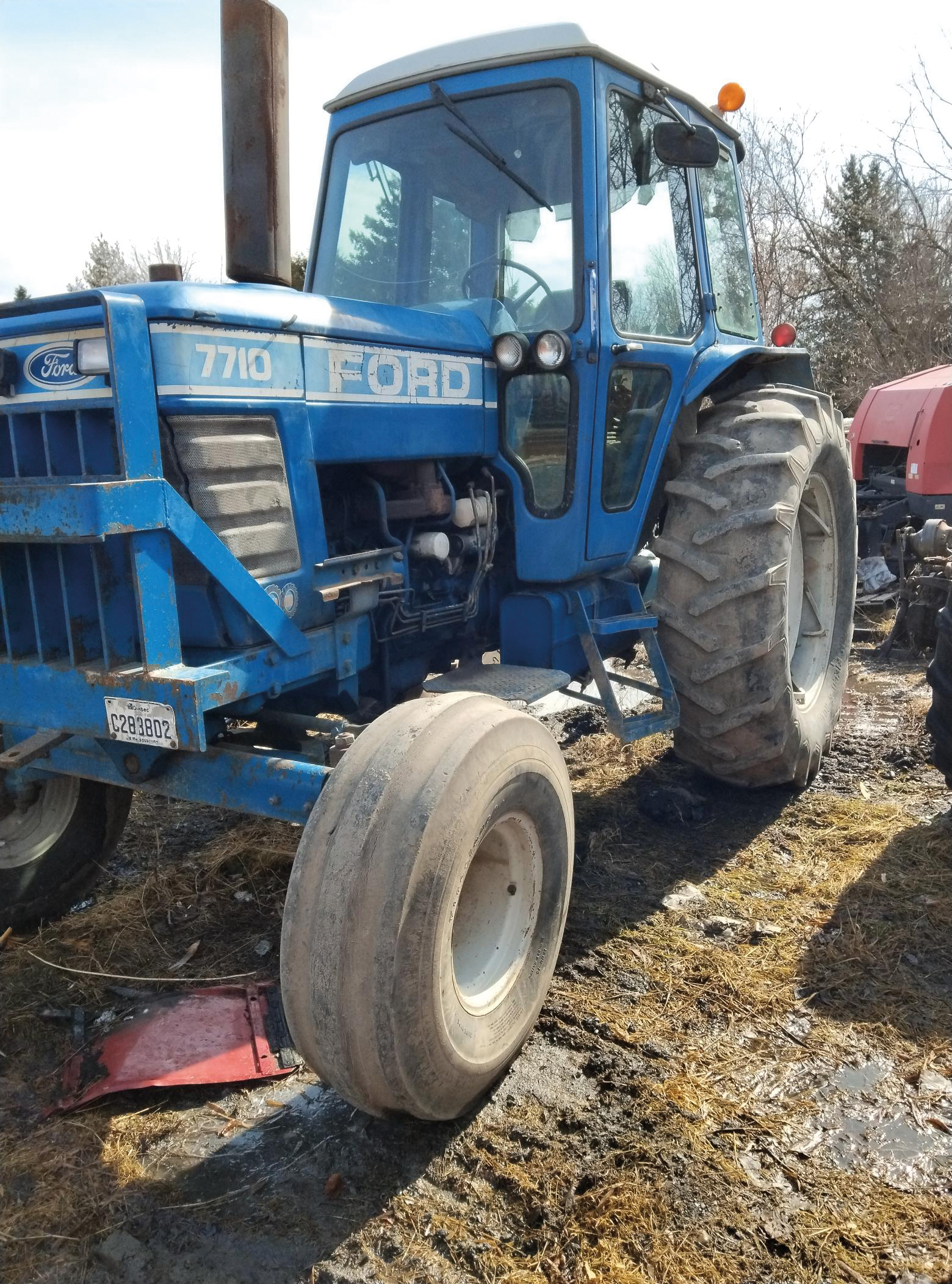 Tractor Ford 7710