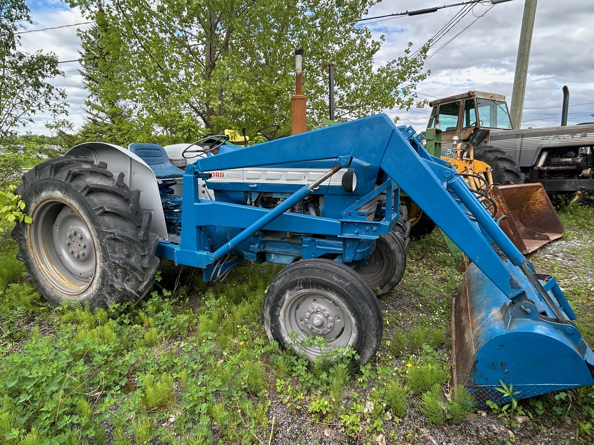 Tracteur Ford 4000