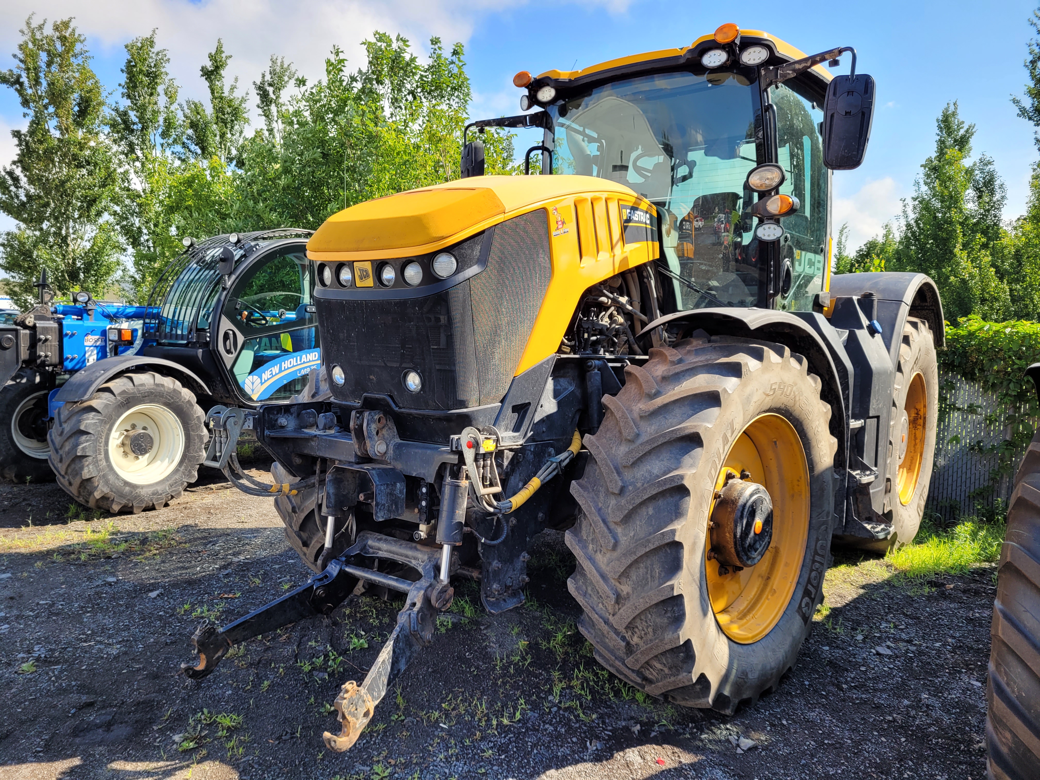 Tracteur JCB 8330