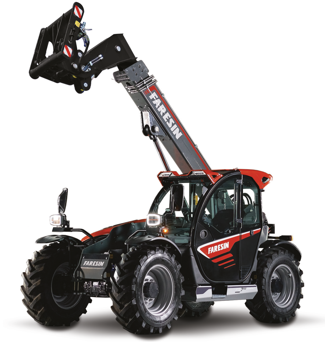 Chargeur articulé sur pneus  Faresin