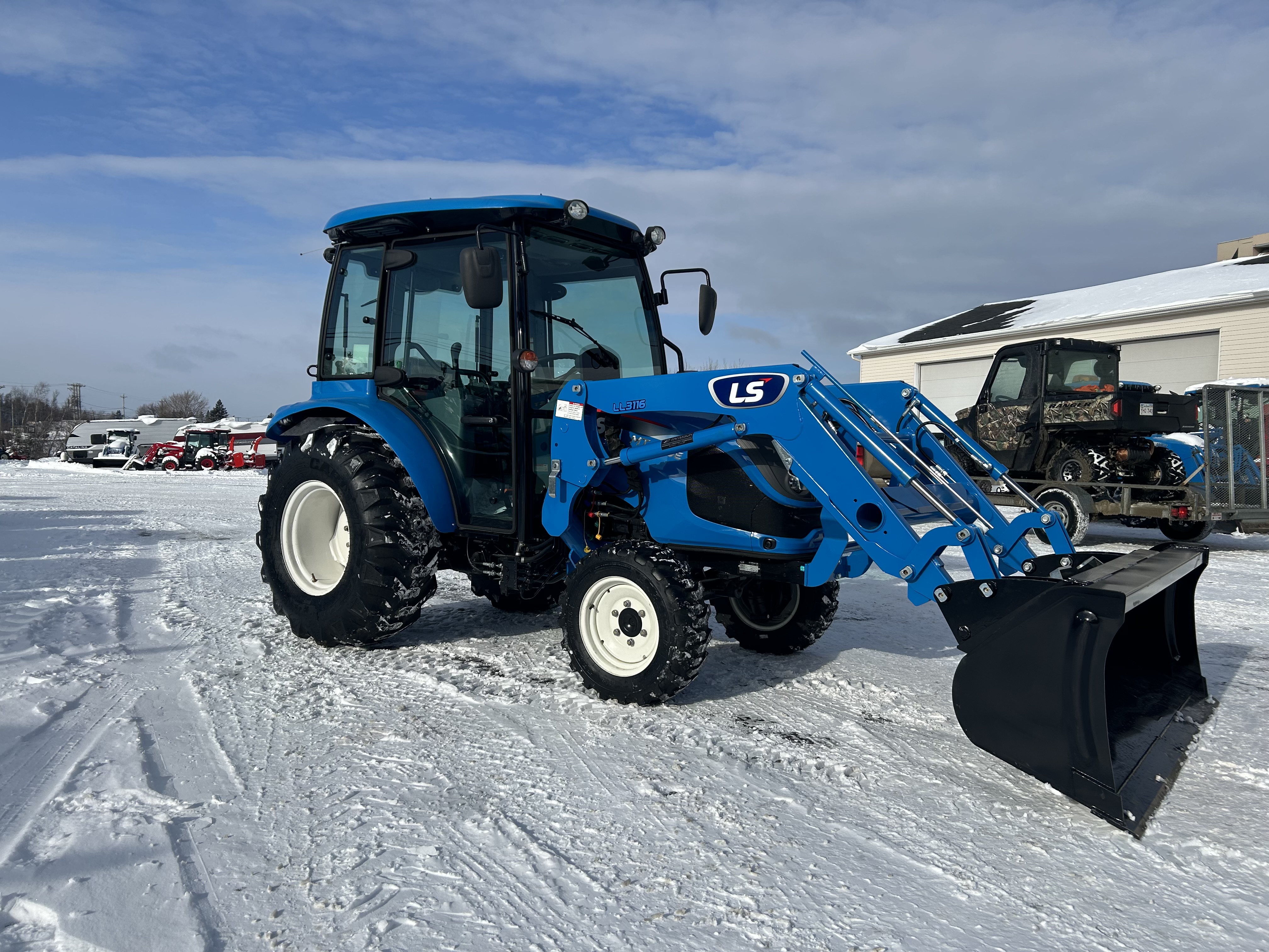 Tracteur LS Tractor MT 240 HEC