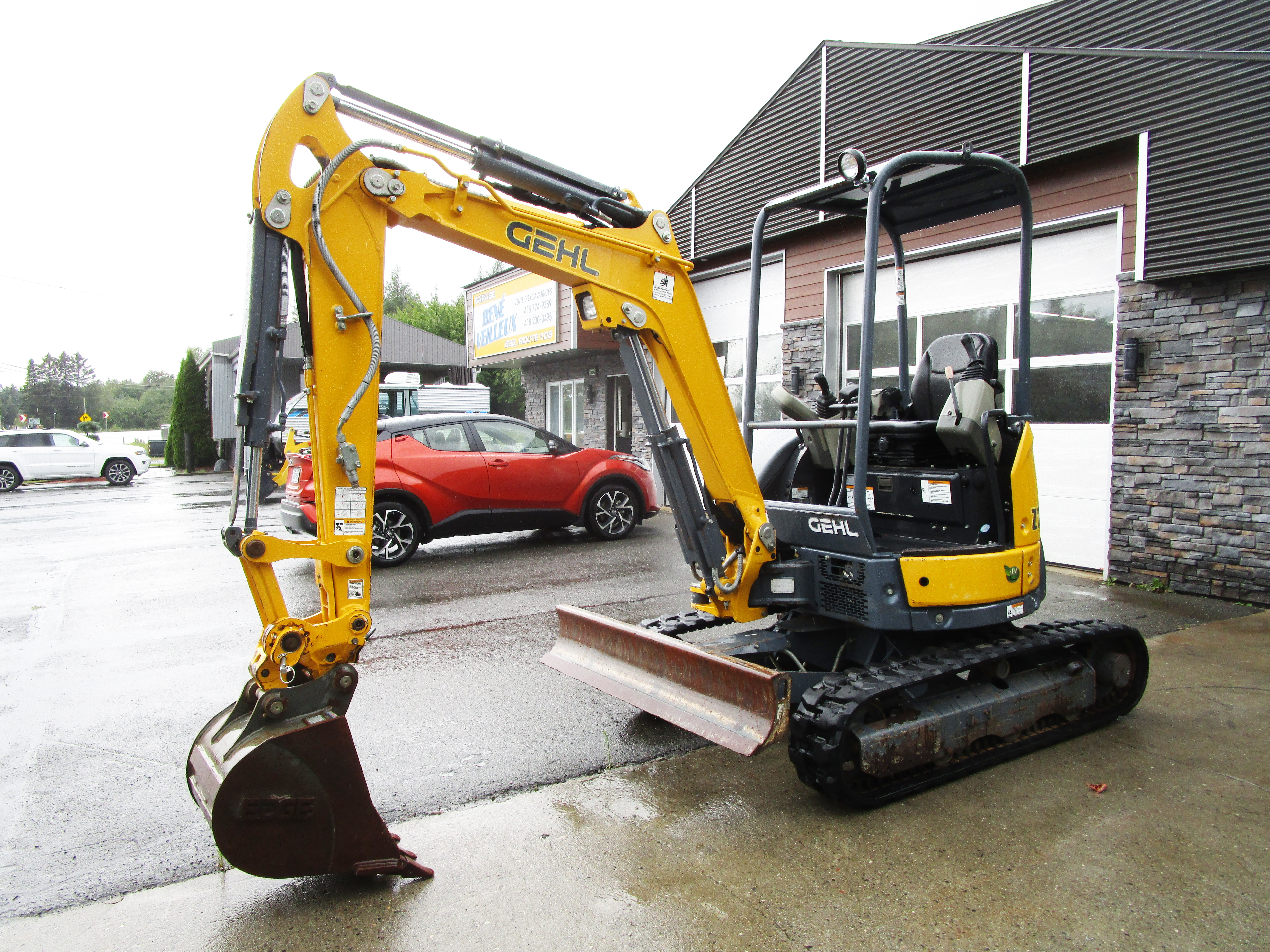 Excavatrice Gehl Z25