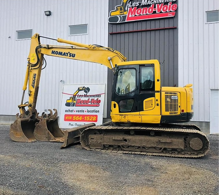 Excavatrice Komatsu PC138