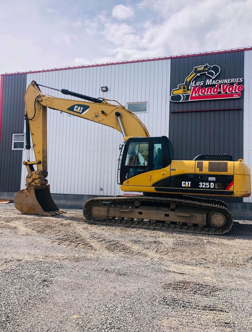 Excavatrice Caterpillar 325D