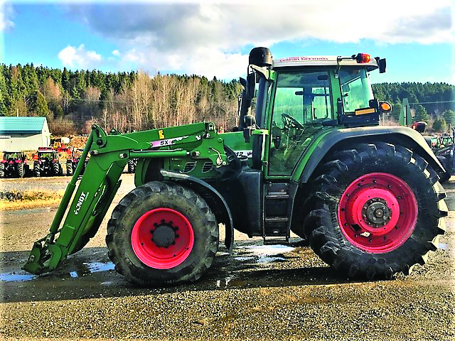 Tractor Fendt 712V