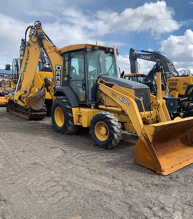 Rétrocaveuse John Deere 410C