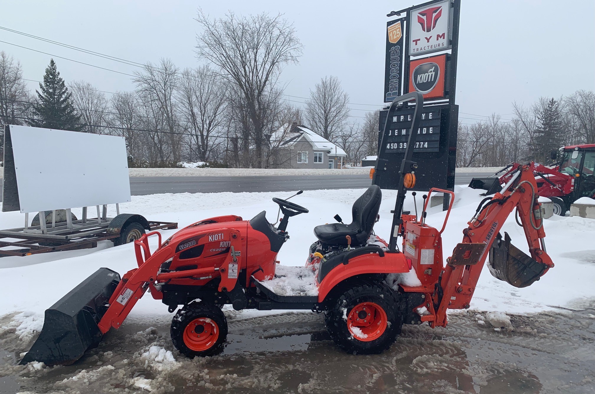 Tracteur Kioti CS2210