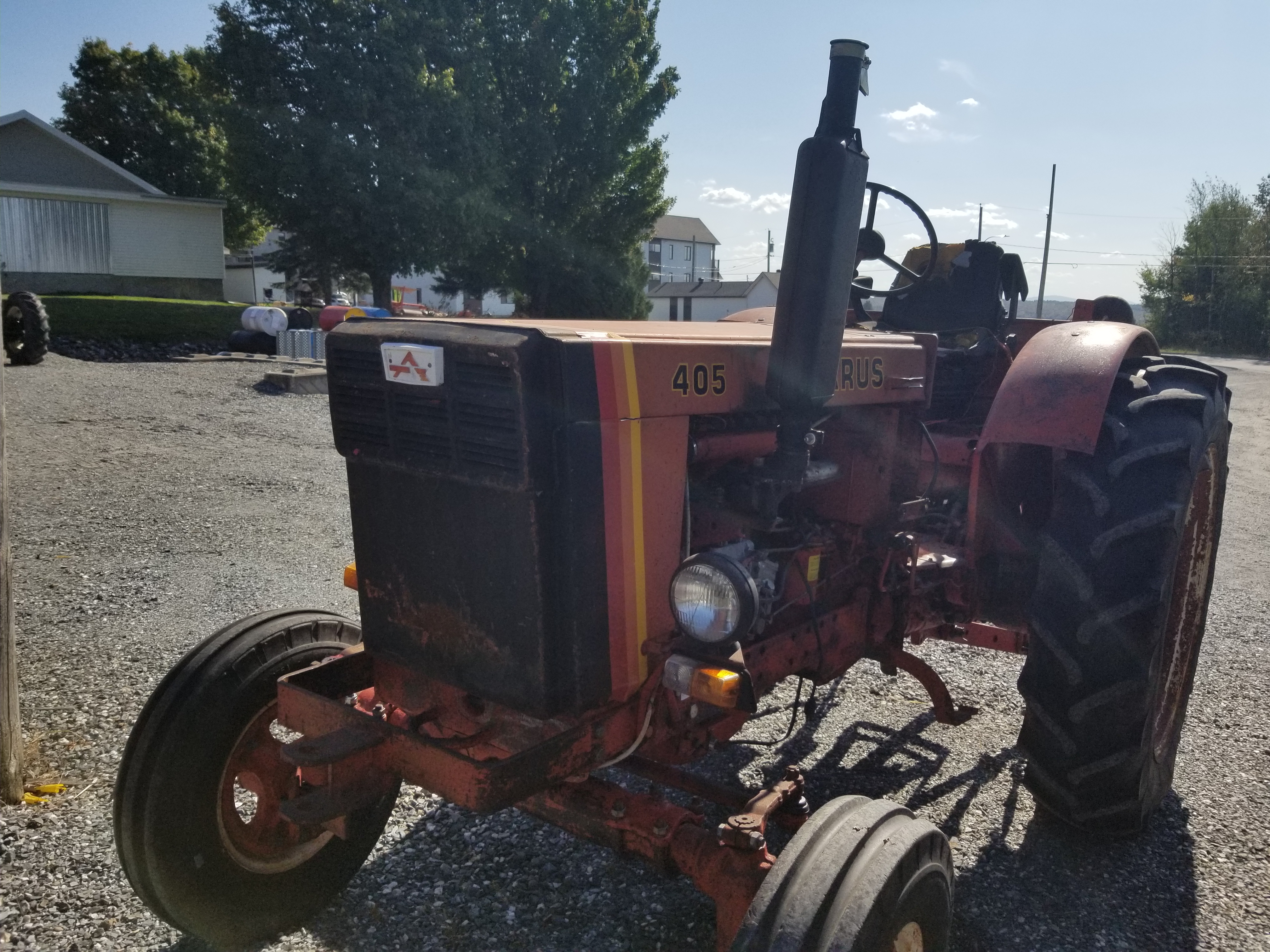Tracteur Belarus 405 ,   1985