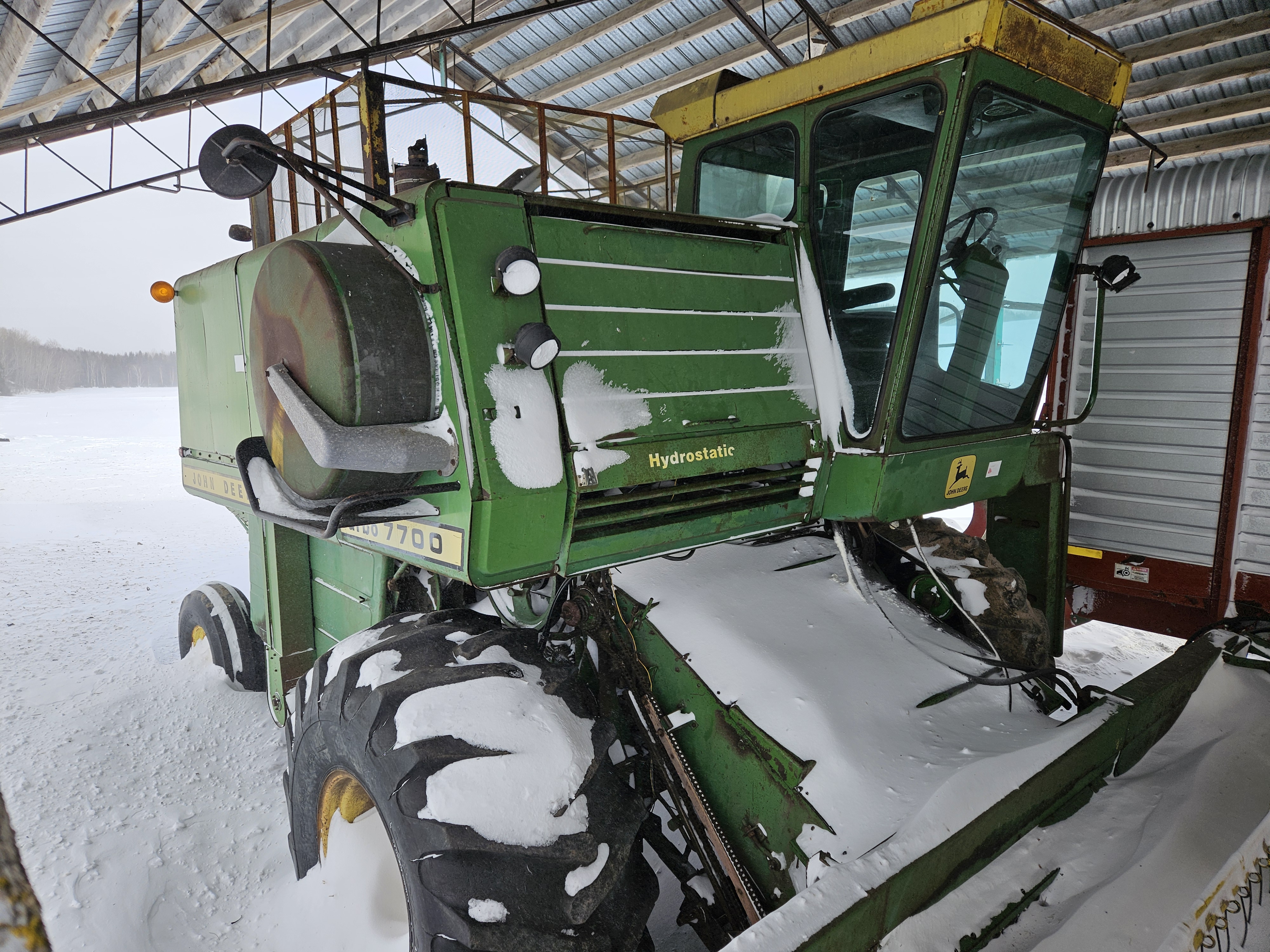 Moissonneuse-batteuse John Deere 7700 turbo