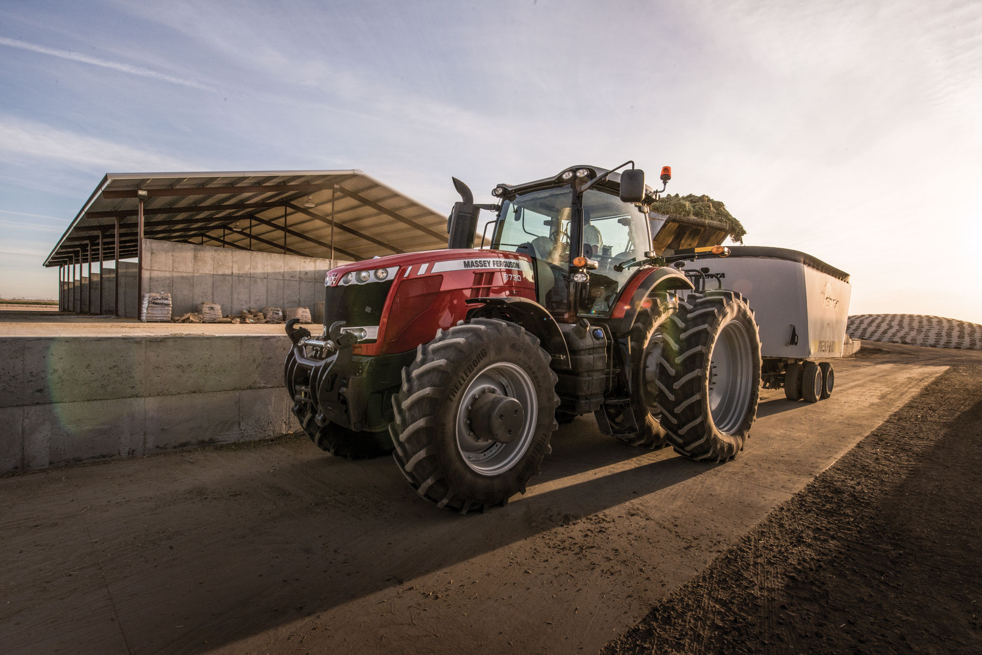 Tractor Massey Ferguson Série 8700