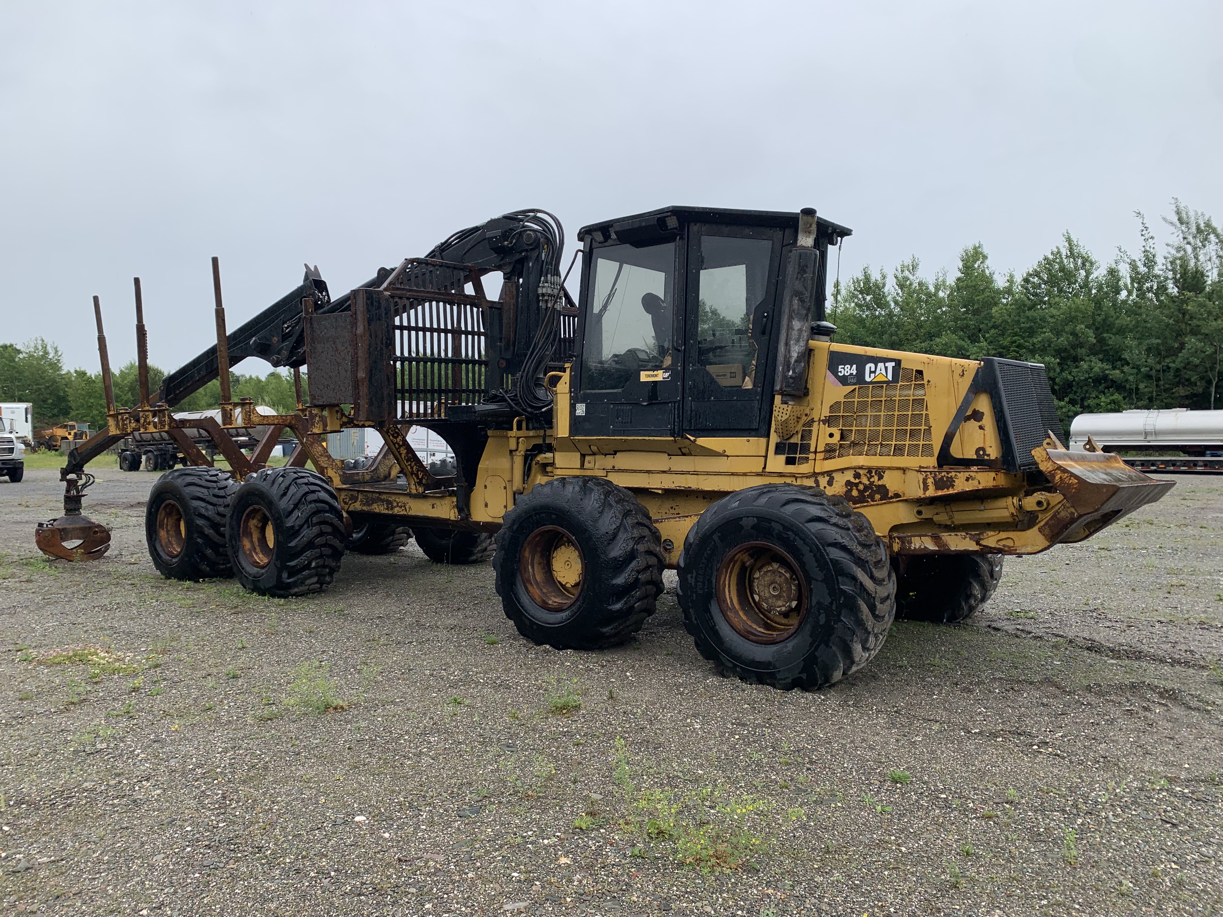 Transporteur Caterpillar 584HD