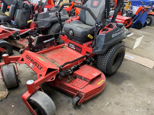 Tracteur à gazon Gravely PROTURN 152