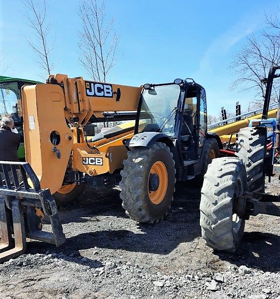 Chargeur articulé sur pneus   Skyjack JCB  (Wacker Neuson) TH627