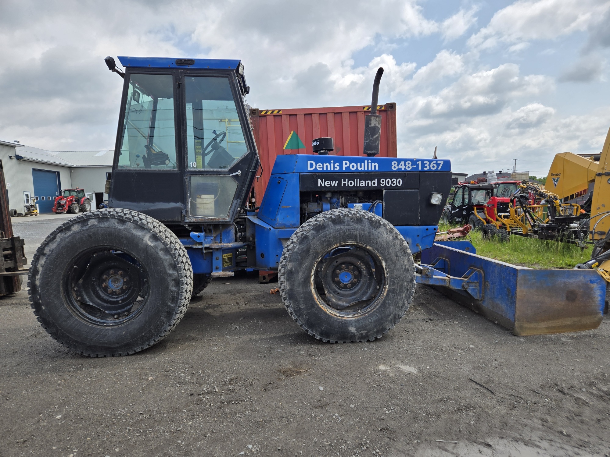 Tracteur New Holland 9030