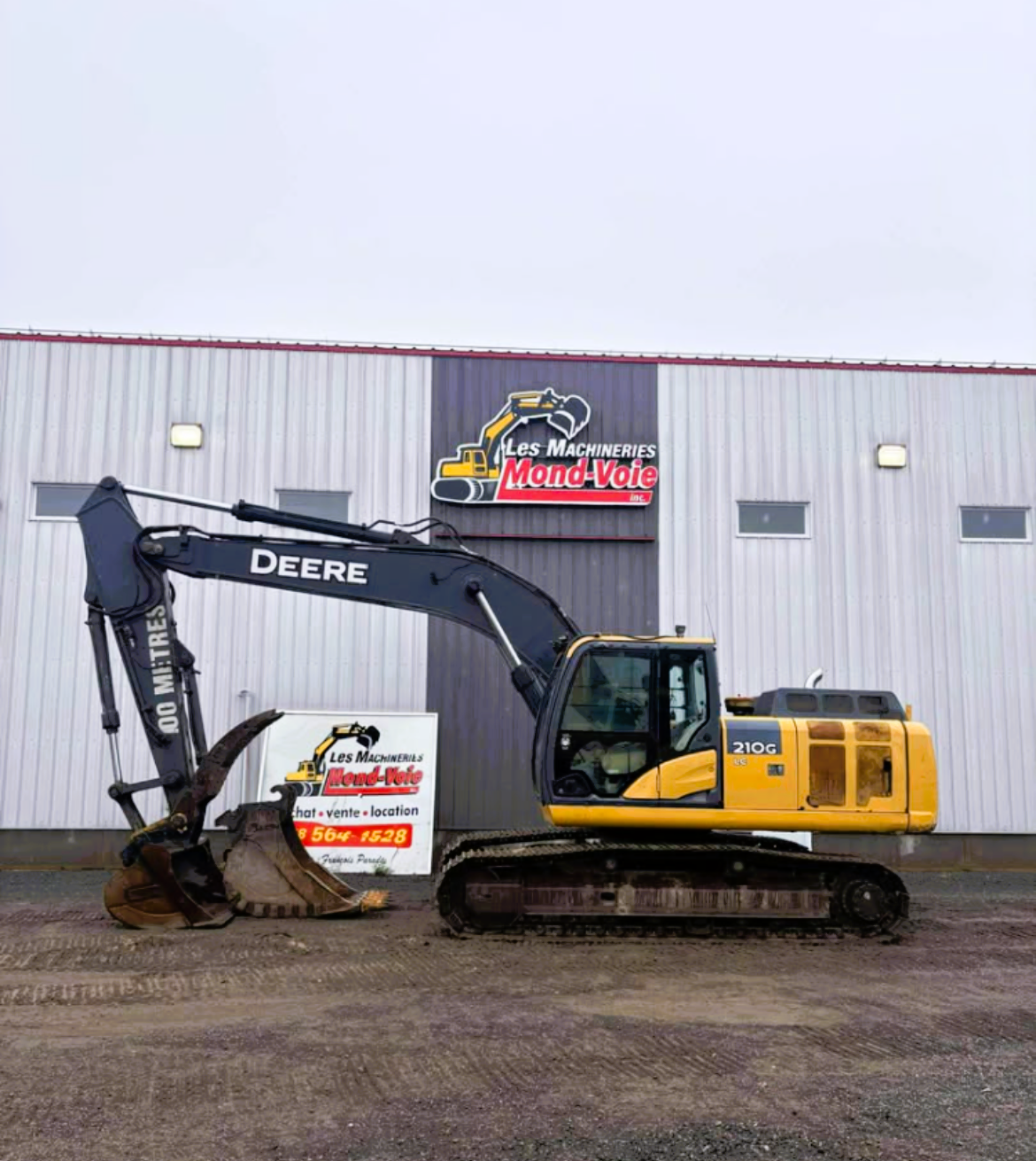 Excavatrice John Deere  210G LC