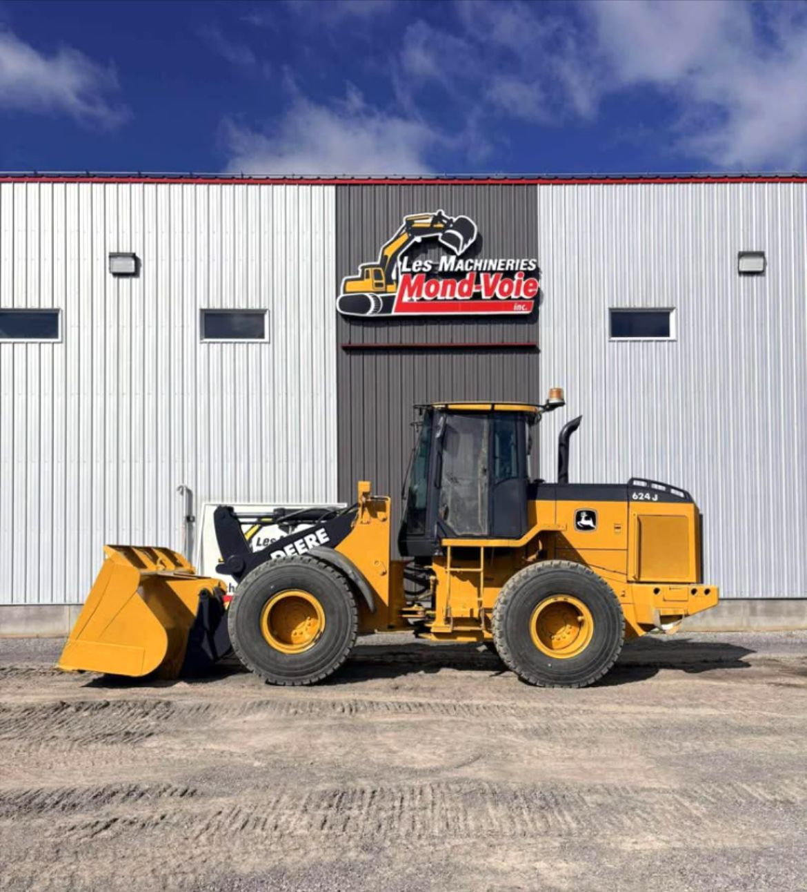 Articulated wheel loader John Deere 624J