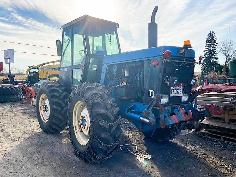 Tracteur New Holland (Ford) Versatile 276