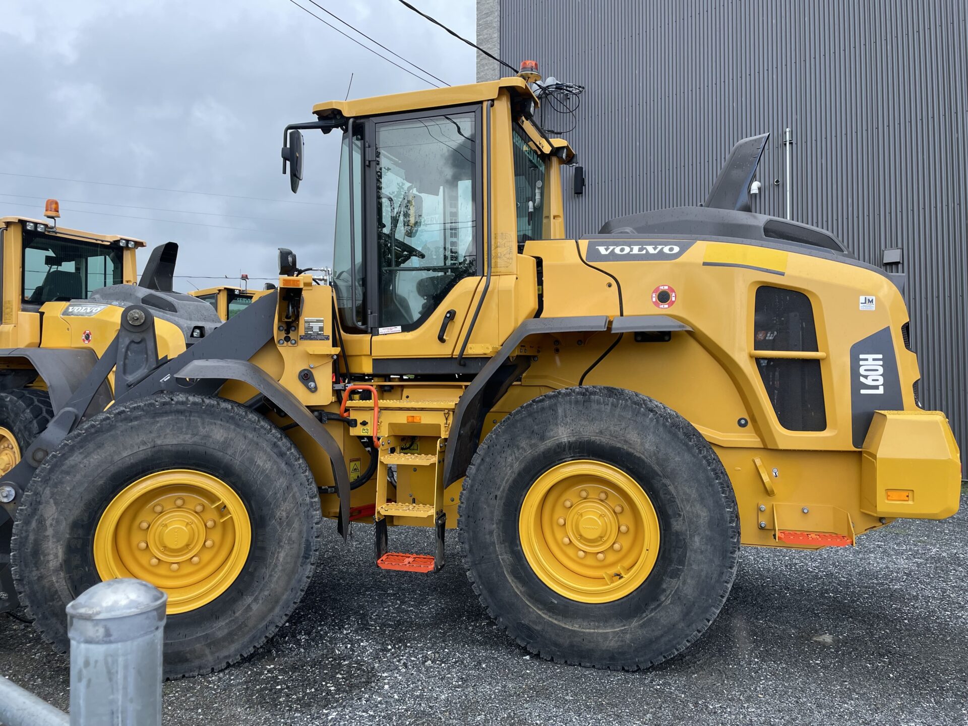 Articulated wheel loader Volvo L60H