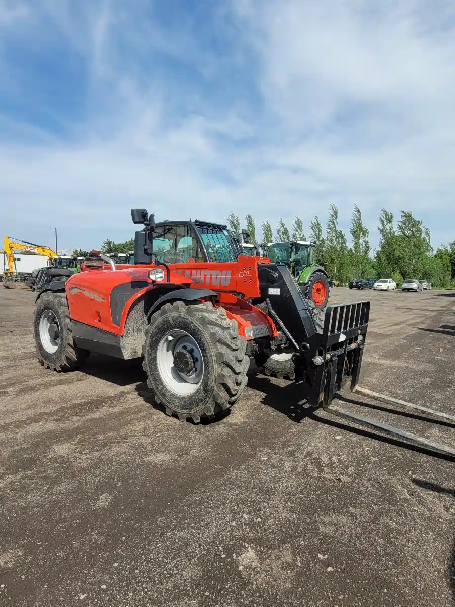 Chargeur télescopique Manitou MT 733