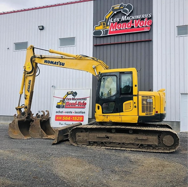 Excavatrice Komatsu PC138