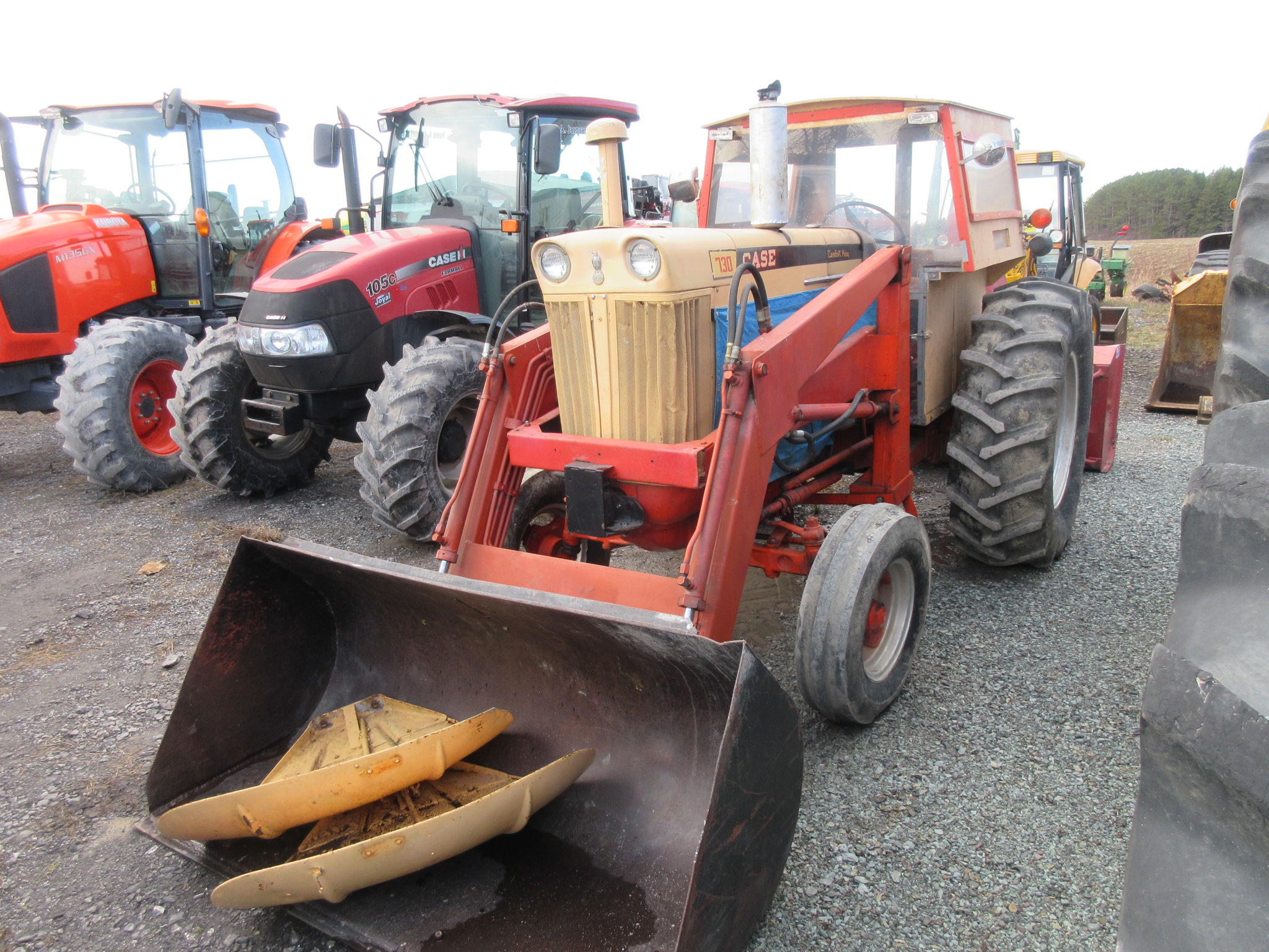 Tractor Case 730
