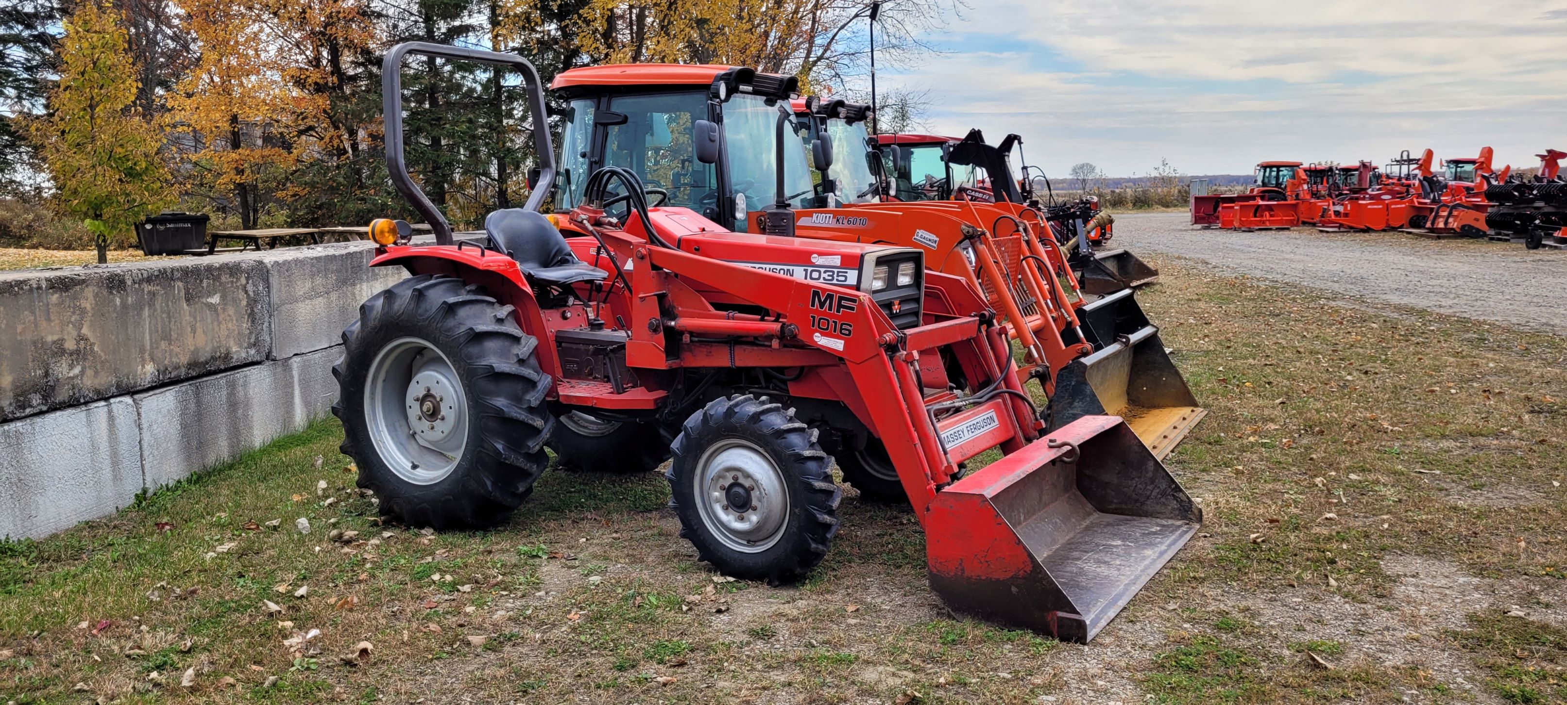 Tracteur Massey Ferguson 1035