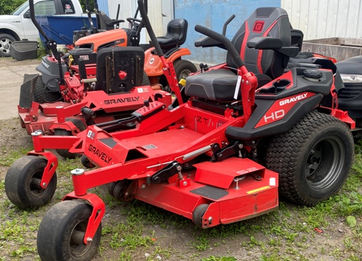 Lawn tractor Gravely ZT-HD52