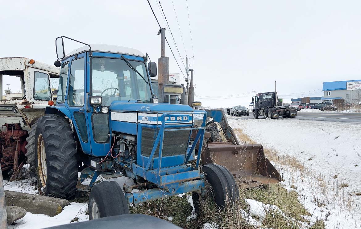 Tracteur Ford 7700