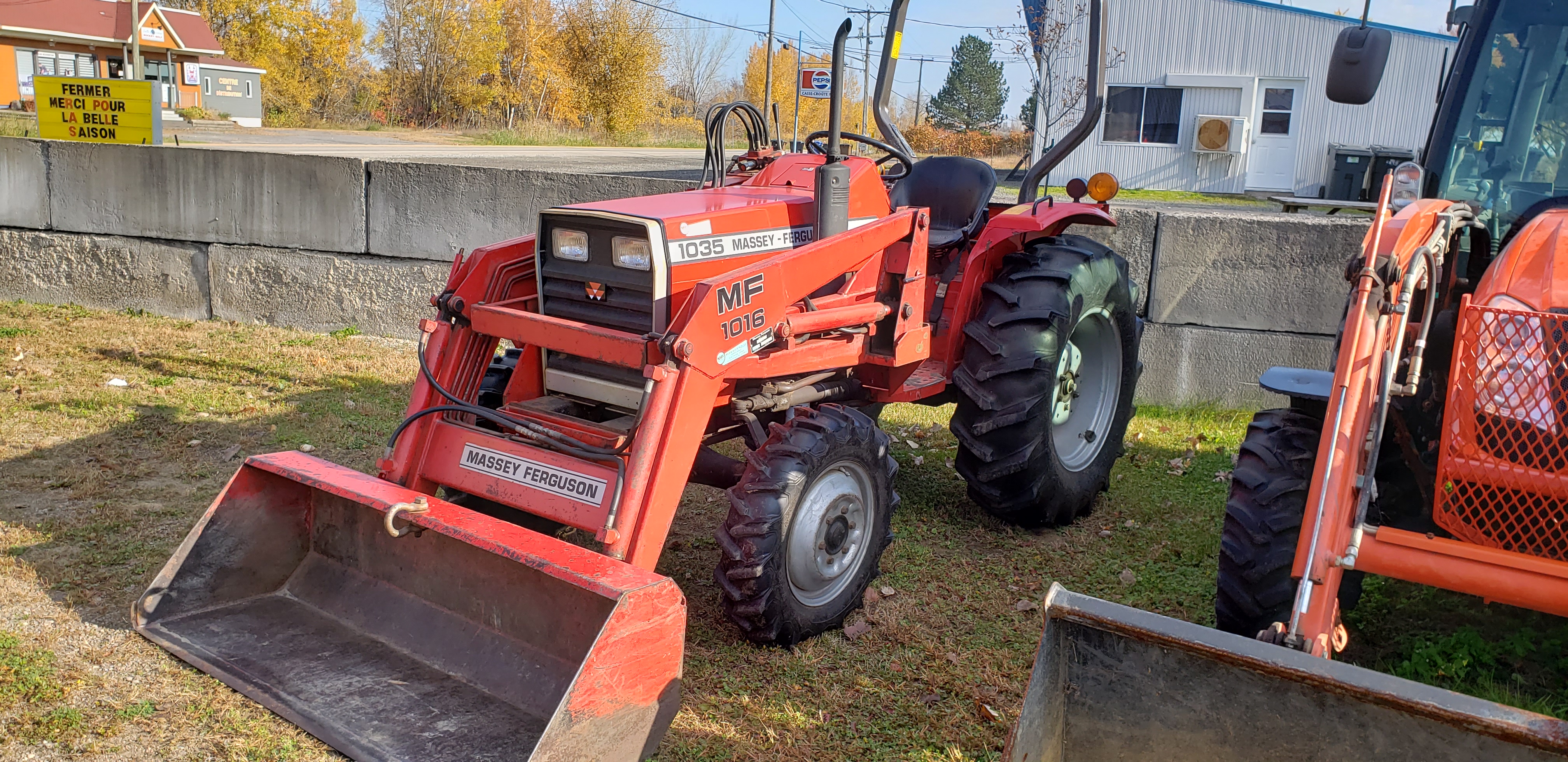 Tracteur Massey Ferguson 1035