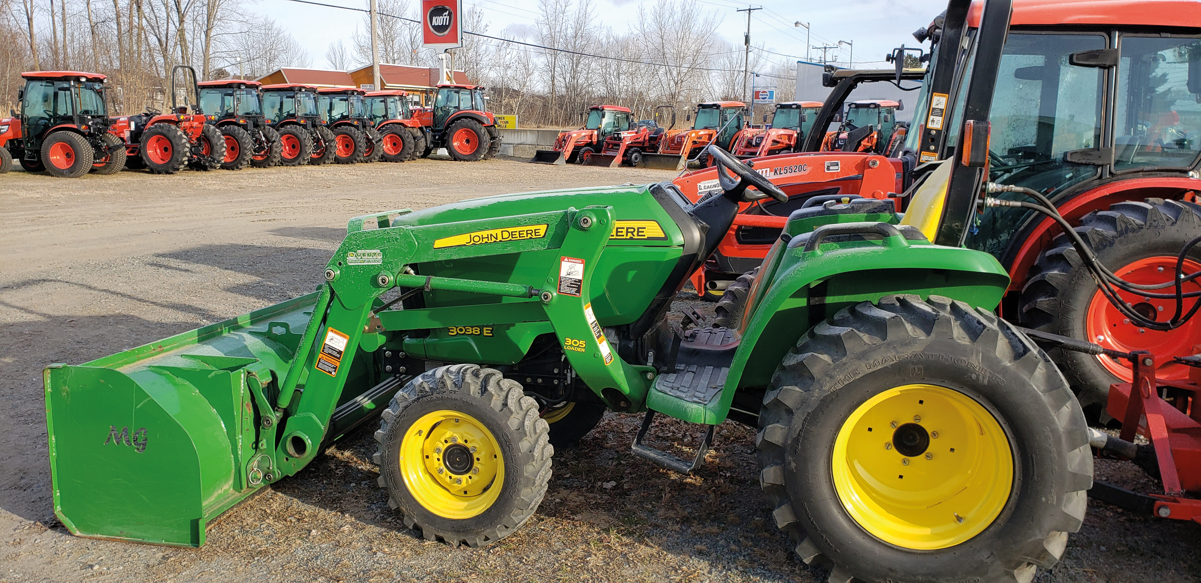 Tracteur John Deere 3038