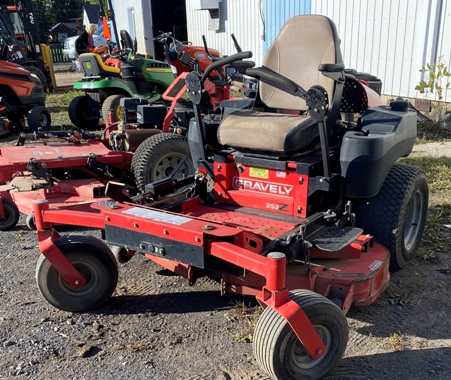 Tracteur à gazon Gravely PM252