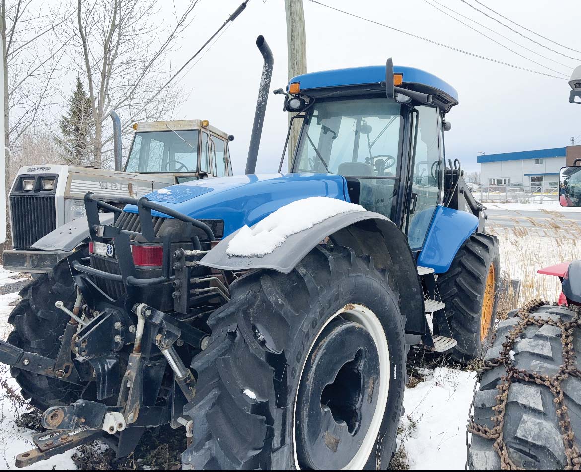 Tractor Versatile Tracteur Versatile New Holland
