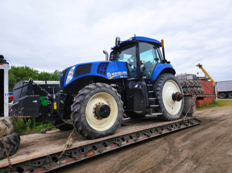 Tractor New Holland T8.330