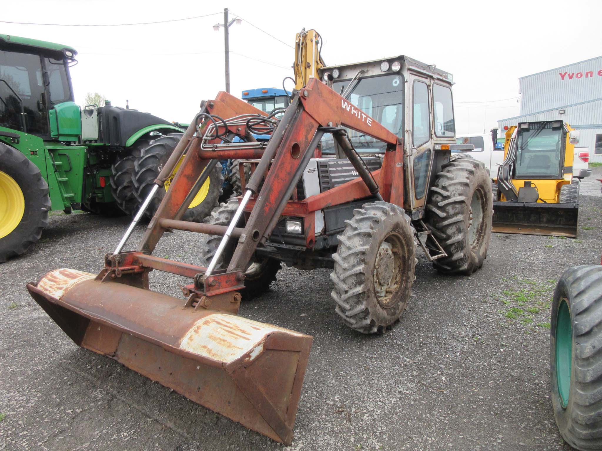 Tracteur White 700