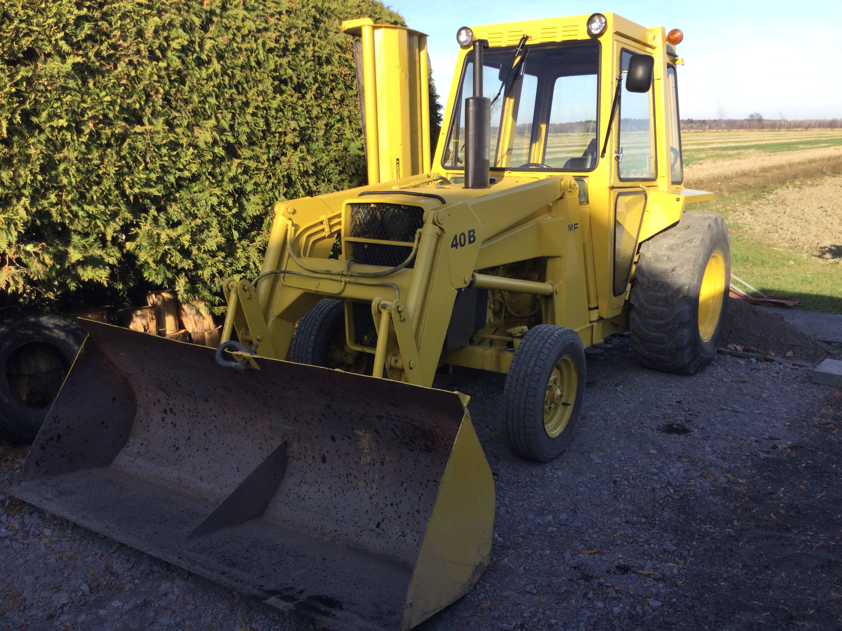 Chargeuse-pelleteuse  MF 40 B