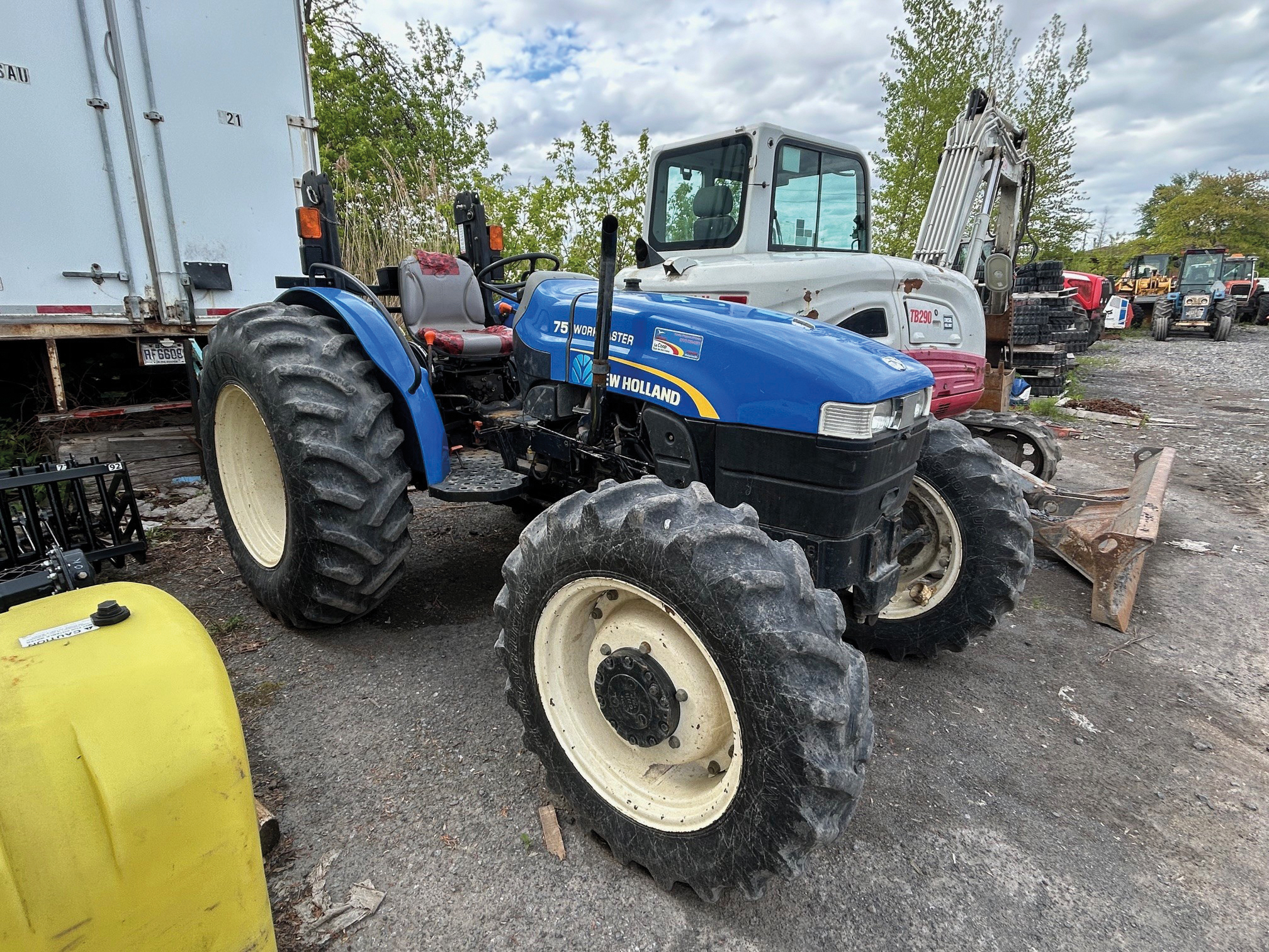 Tracteur New Holland Workmaster 75