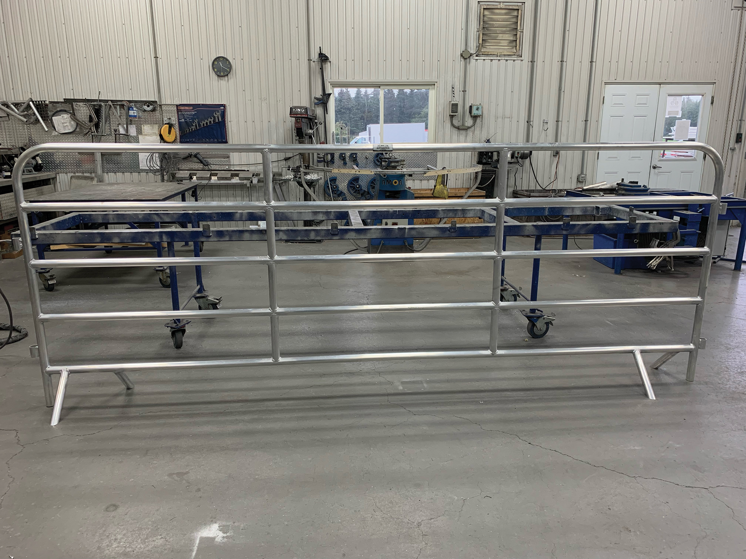 Barrière  autoportante  à pattes de canard