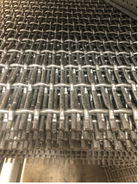   Grand inventaire de treillis métalliques pour porceles ou truies