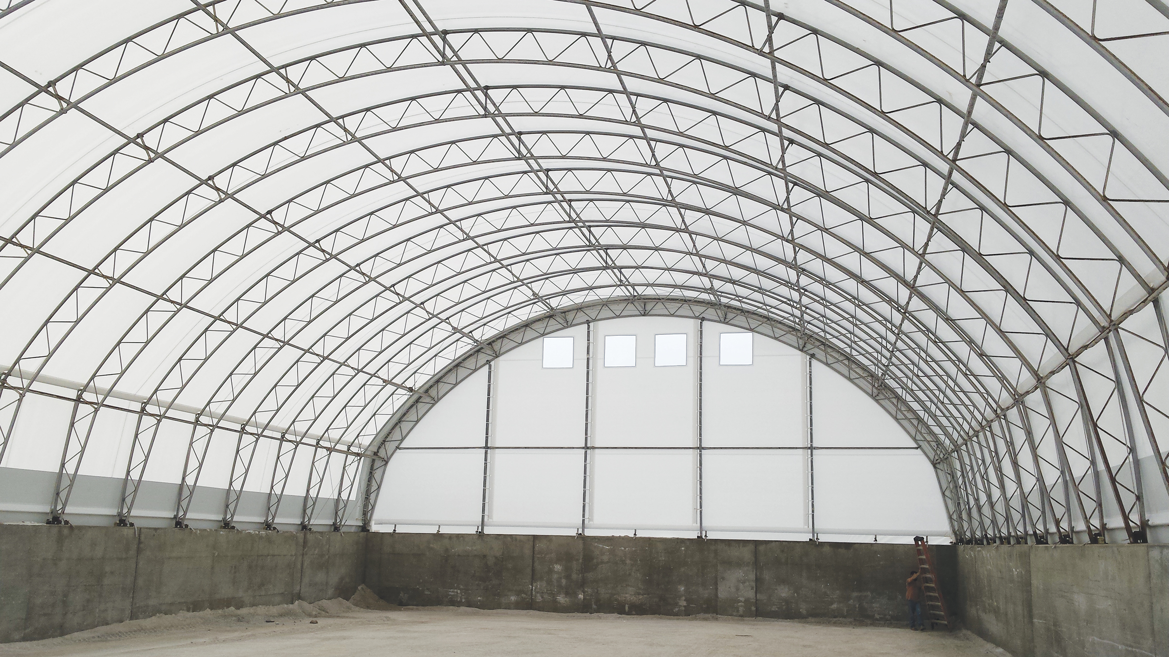 Bâtiment arché (dôme)