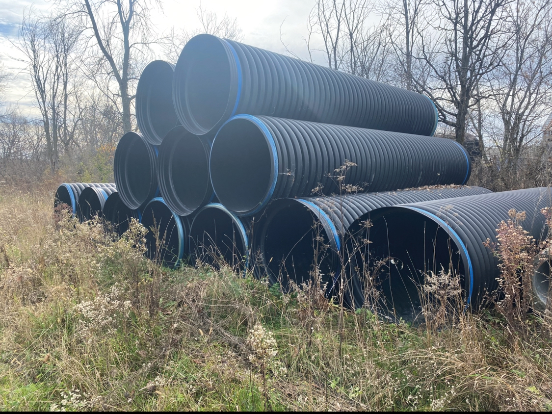   Tuyaux de plastique pour ponceaux 